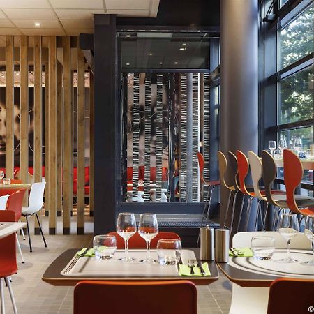 Ibis Paris Porte De Clichy Centre Екстериор снимка
