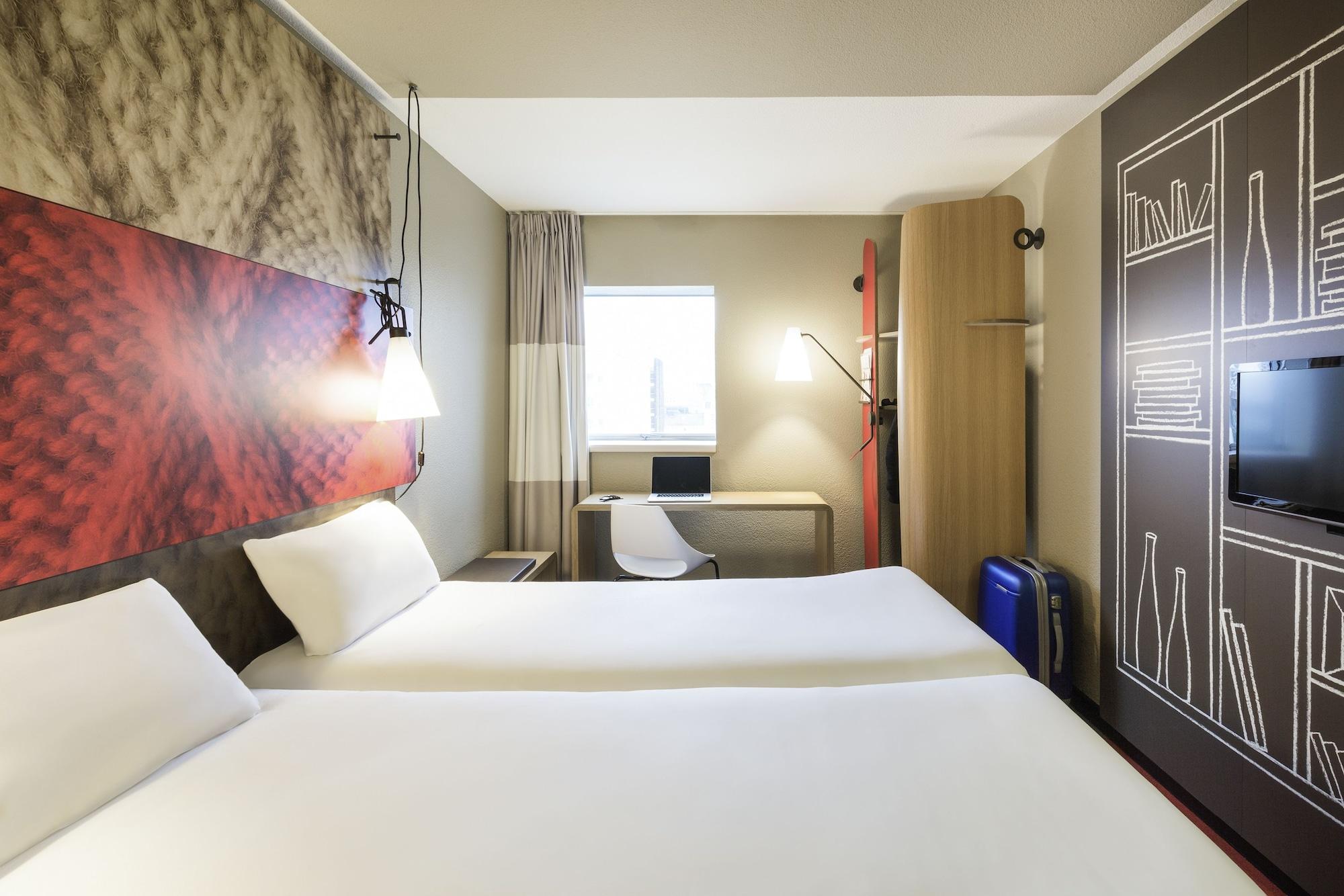 Ibis Paris Porte De Clichy Centre Екстериор снимка