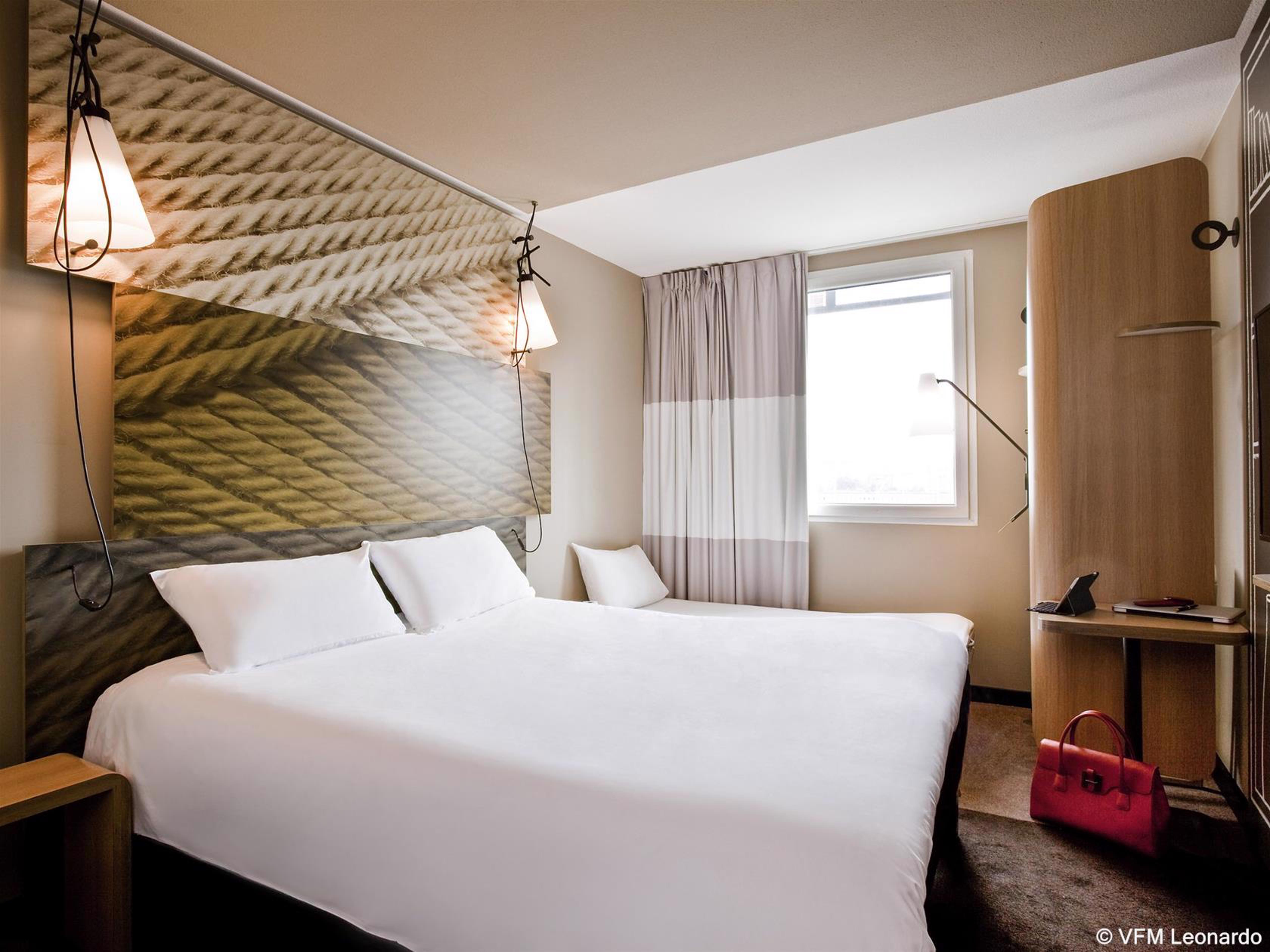 Ibis Paris Porte De Clichy Centre Екстериор снимка
