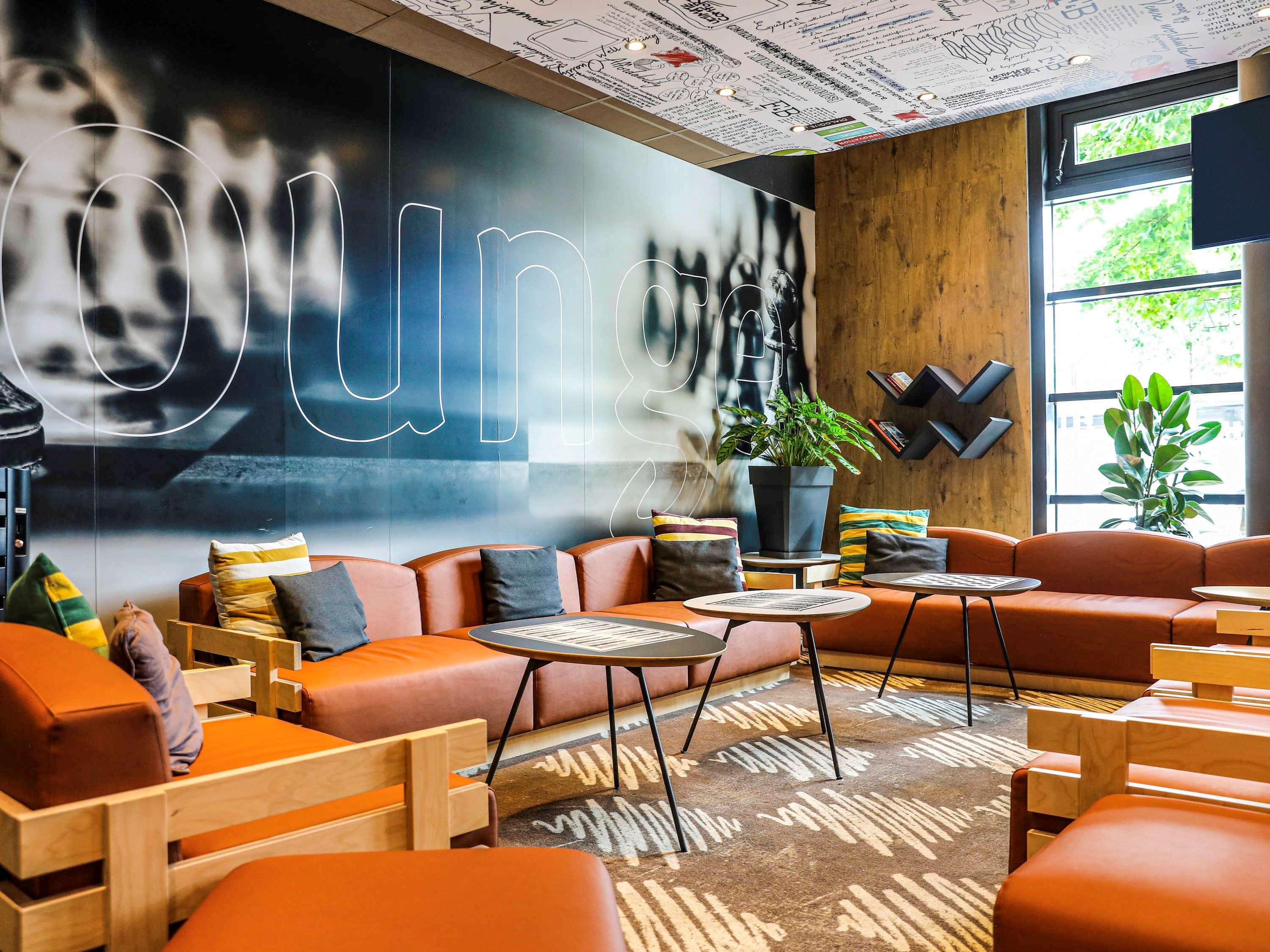 Ibis Paris Porte De Clichy Centre Екстериор снимка