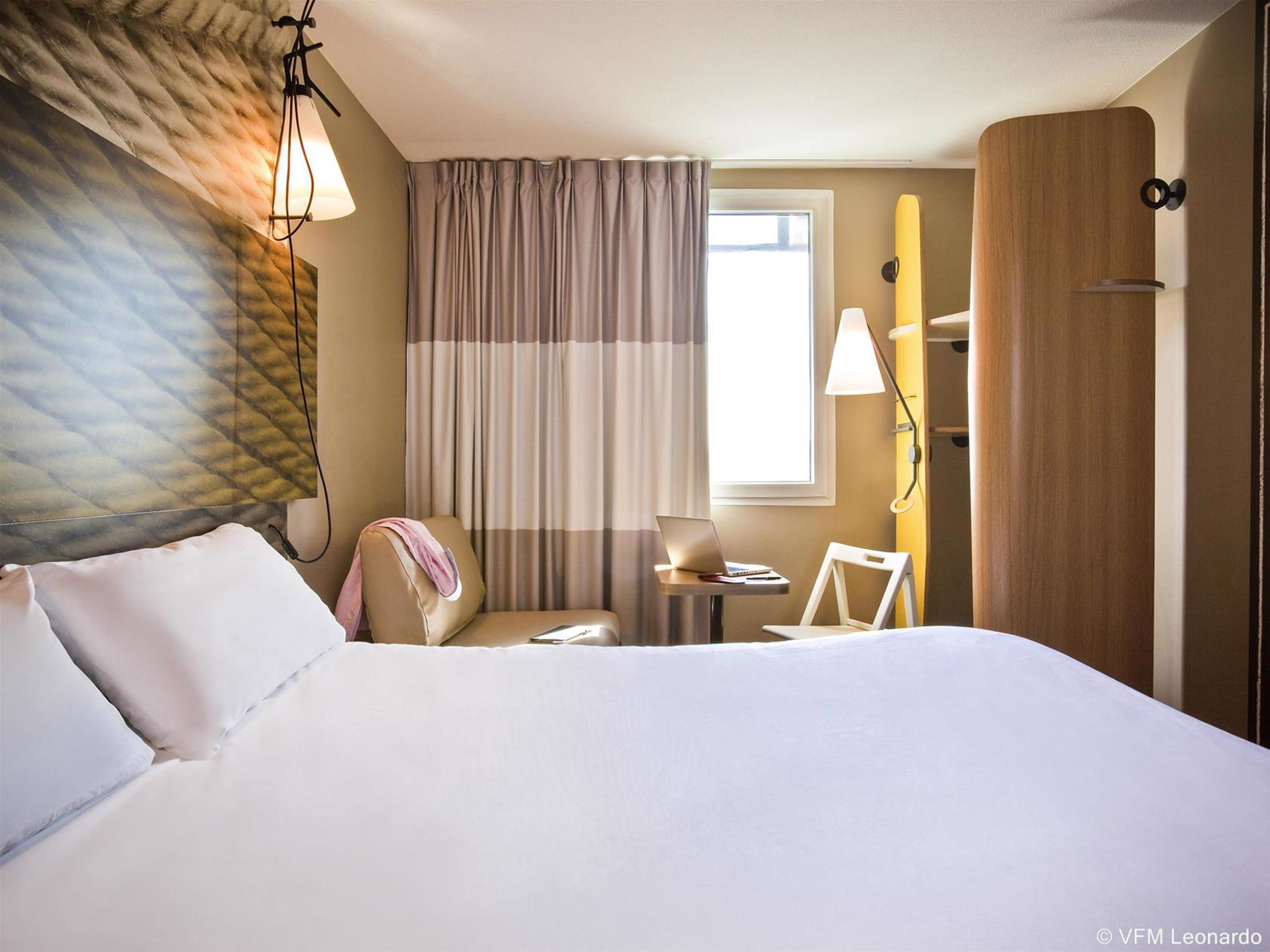 Ibis Paris Porte De Clichy Centre Екстериор снимка