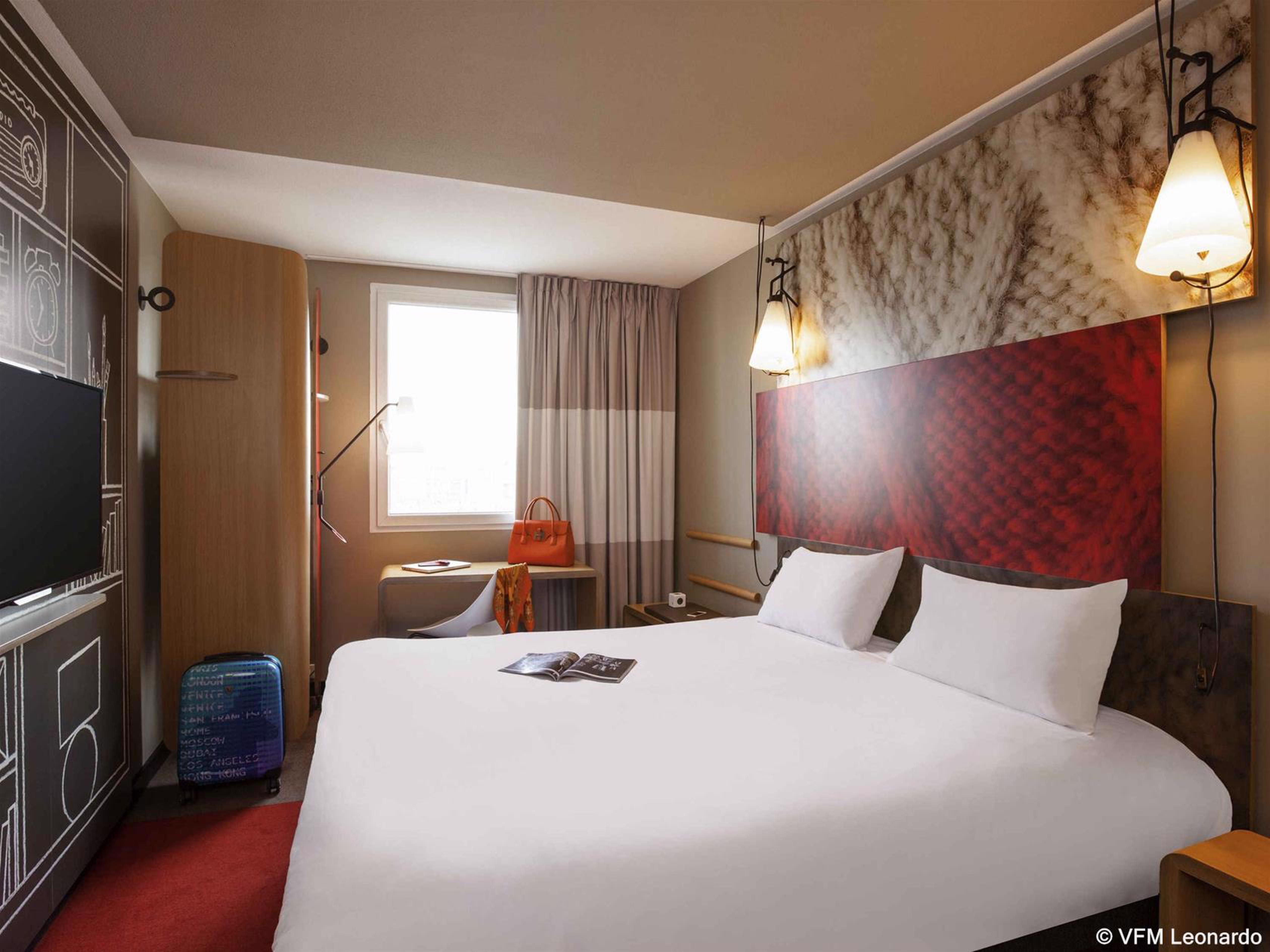 Ibis Paris Porte De Clichy Centre Екстериор снимка